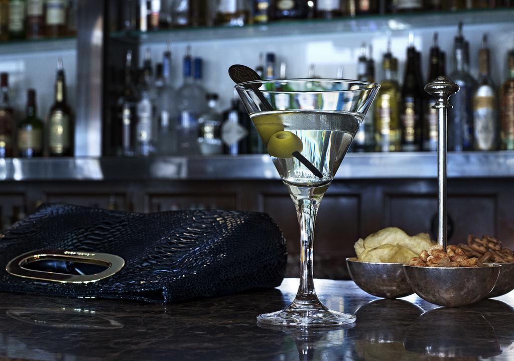 แกรนด์ โฮเต็ล สต็อกโฮล์ม Hotel ภายนอก รูปภาพ A dry martini